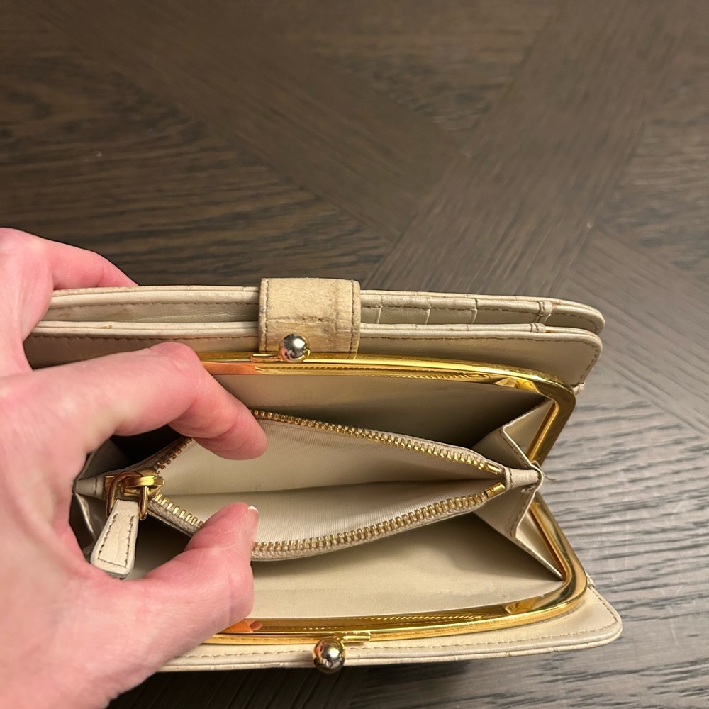 Miu Miu Beige Crocodile-Embossed Wallet - Picture 7 of 13